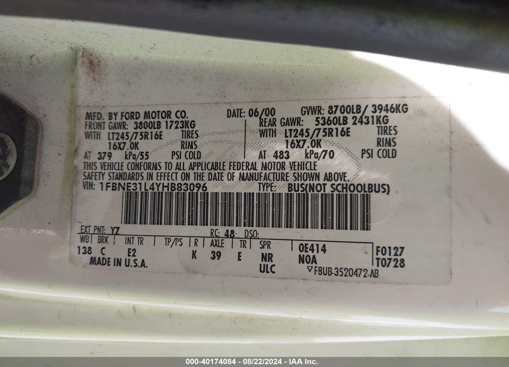 2000 FORD E-350 SUPER DUTY XL/XLT VIN: 1FBNE31L4YHB83096