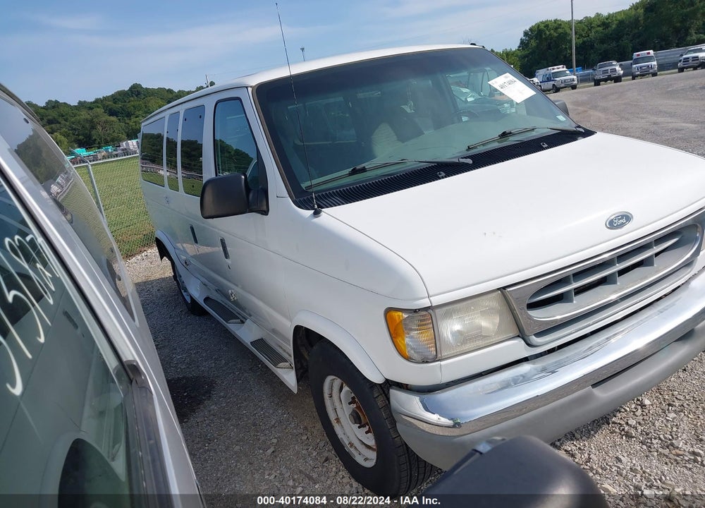 2000 FORD E-350 SUPER DUTY XL/XLT VIN: 1FBNE31L4YHB83096