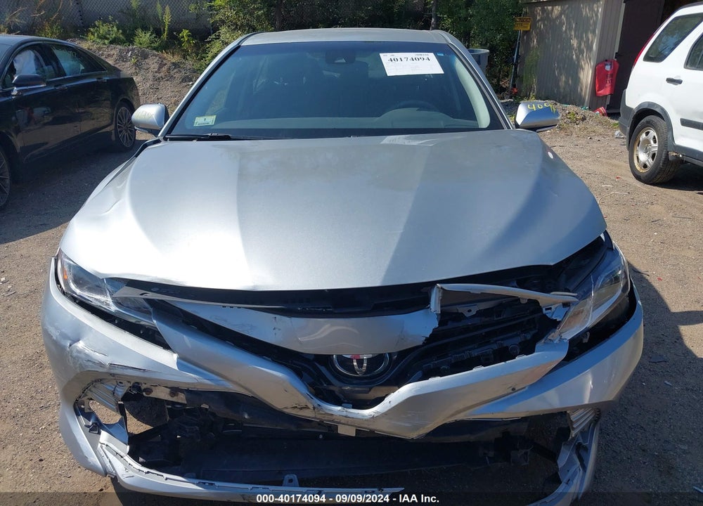 2018 TOYOTA CAMRY LE VIN: 4T1B11HK4JU534285