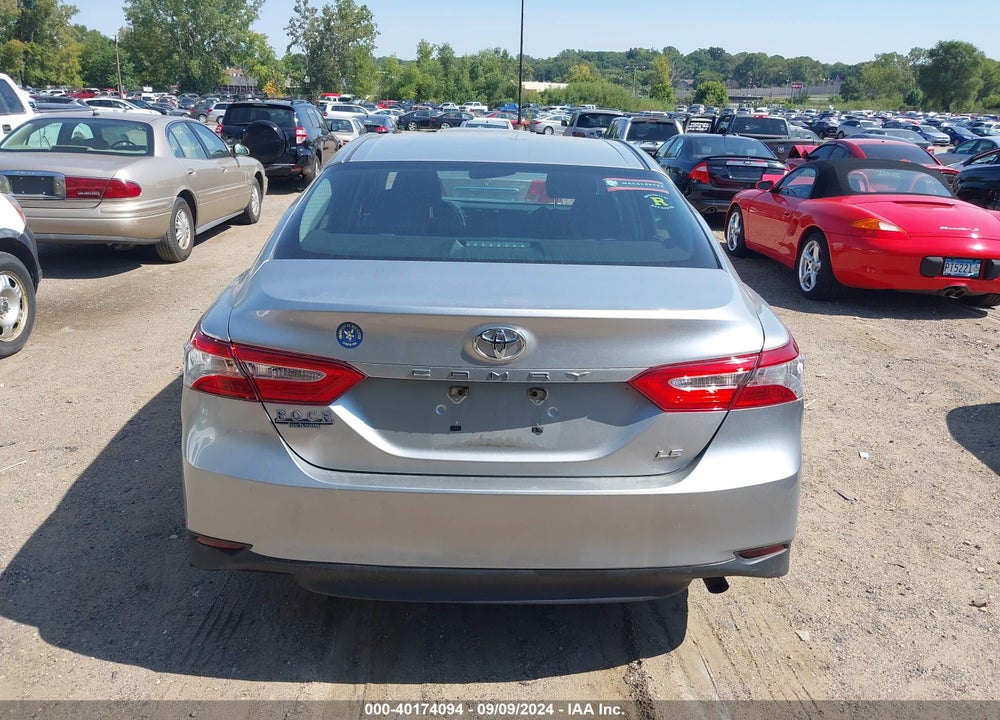2018 TOYOTA CAMRY LE VIN: 4T1B11HK4JU534285