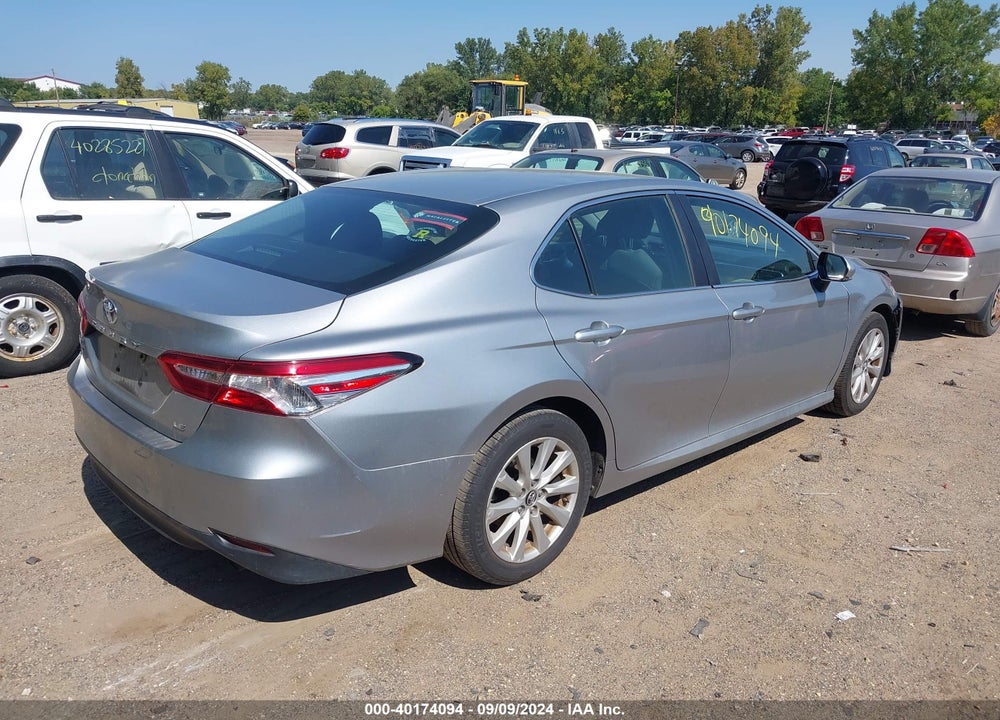 2018 TOYOTA CAMRY LE VIN: 4T1B11HK4JU534285