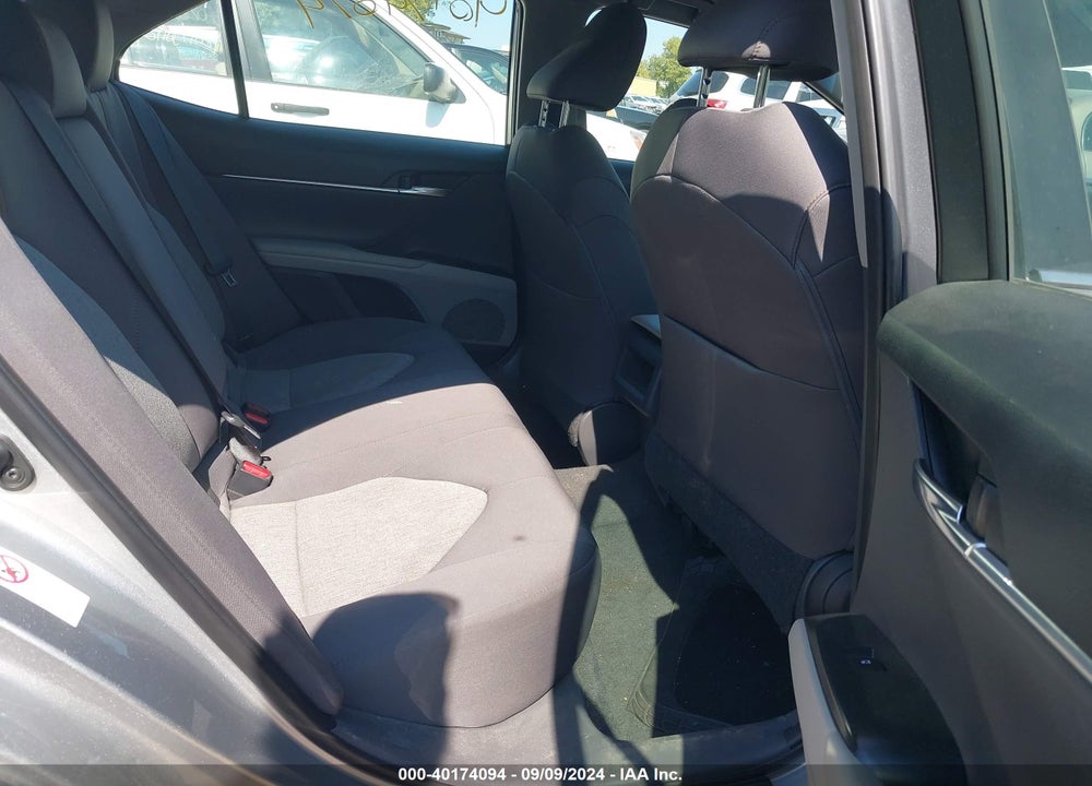 2018 TOYOTA CAMRY LE VIN: 4T1B11HK4JU534285