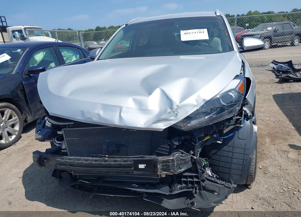 2018 HYUNDAI TUCSON SEL VIN: KM8J3CA41JU676817