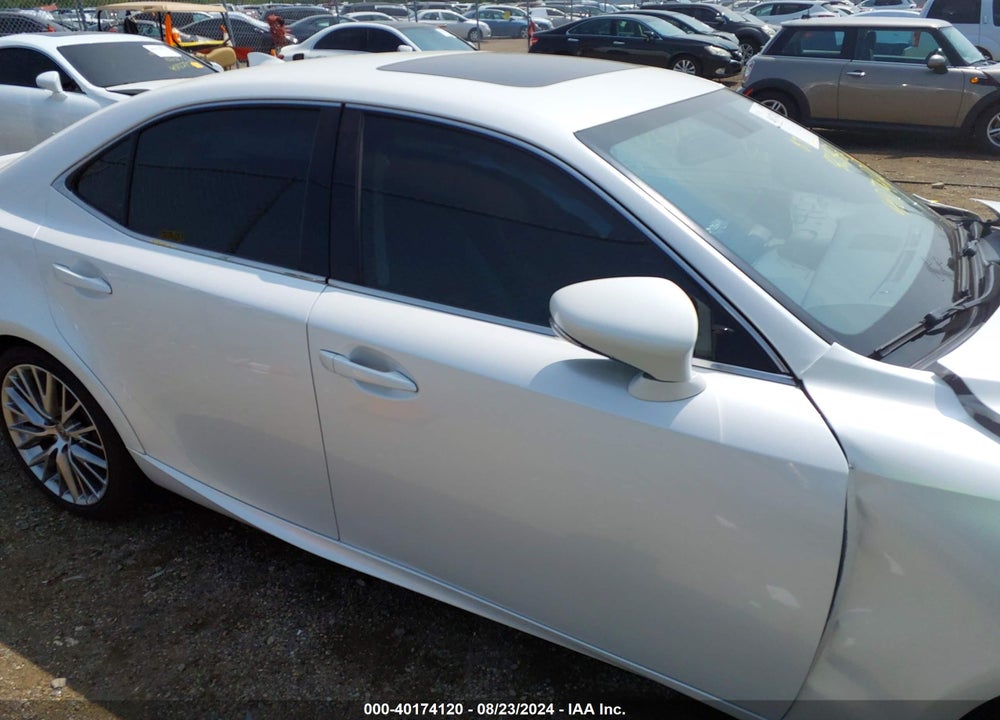 2016 LEXUS IS 300 VIN: JTHCM1D28G5014002