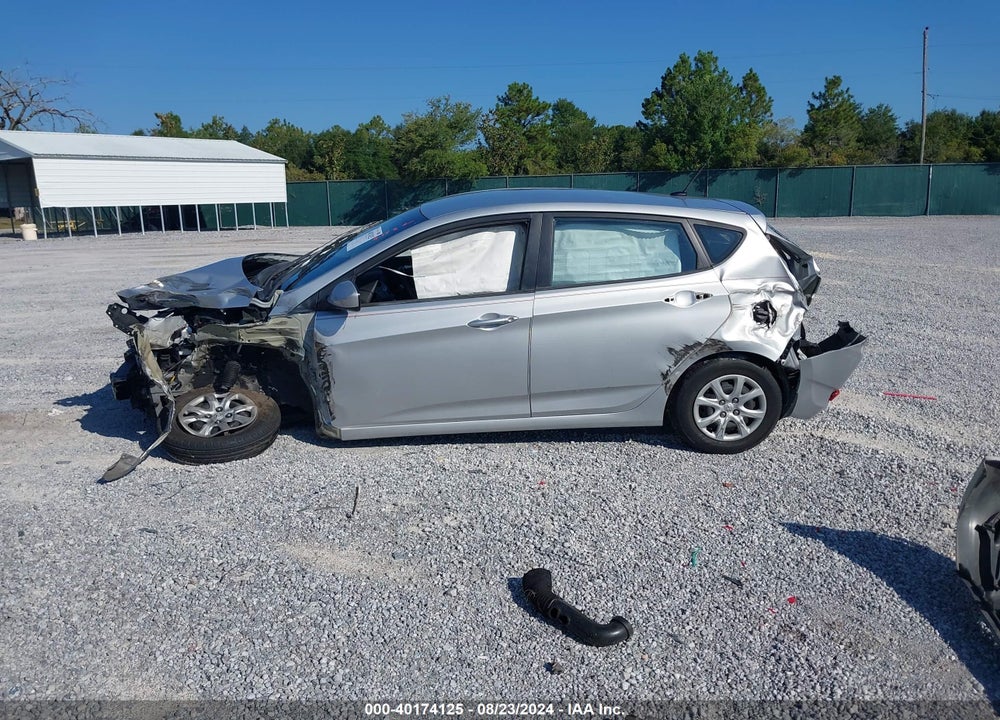 2013 HYUNDAI ACCENT GS VIN: KMHCT5AE1DU104177