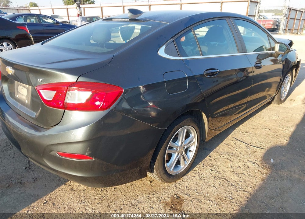 2018 CHEVROLET CRUZE LT AUTO VIN: 1G1BE5SM5J7169262