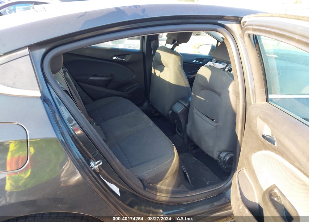 2018 CHEVROLET CRUZE LT AUTO VIN: 1G1BE5SM5J7169262