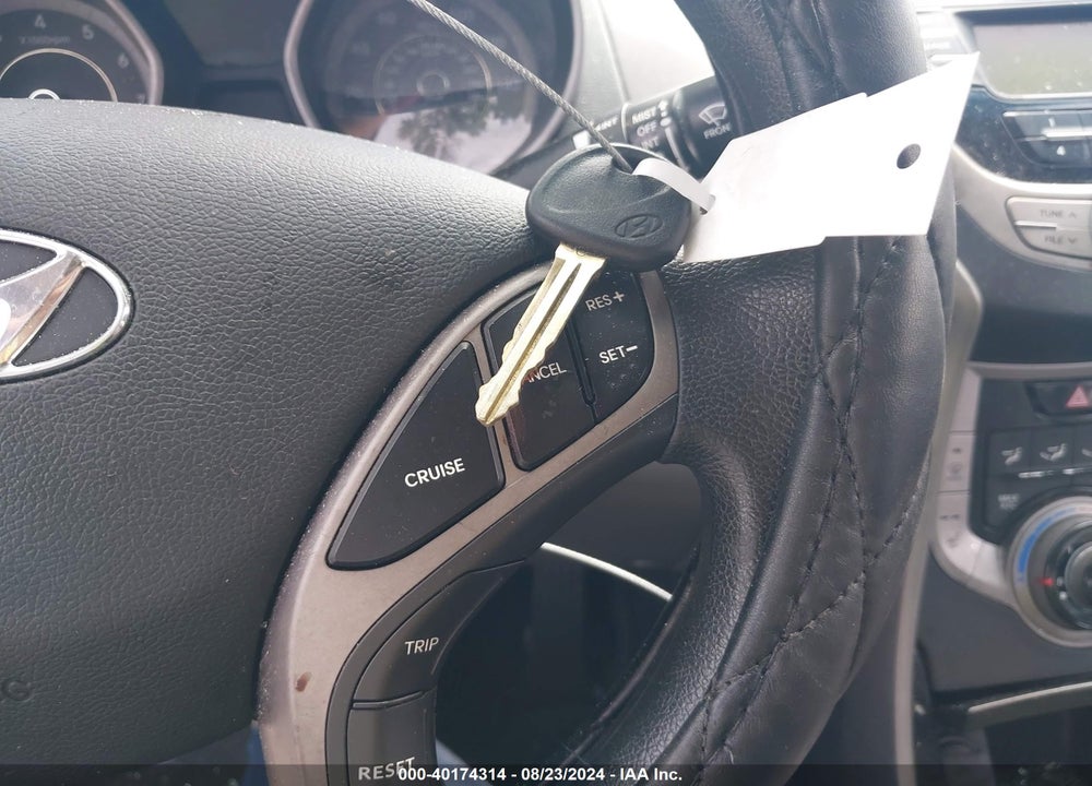 2013 HYUNDAI ELANTRA GLS VIN: KMHDH4AEXDU580704