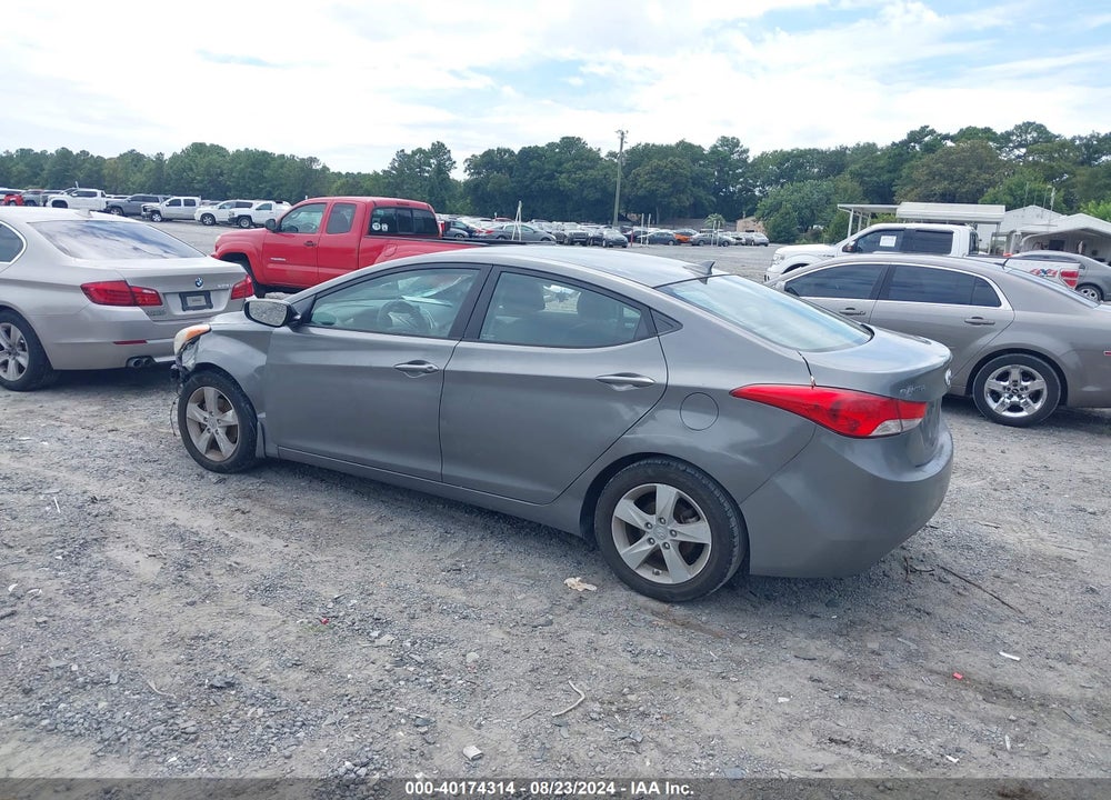 2013 HYUNDAI ELANTRA GLS VIN: KMHDH4AEXDU580704