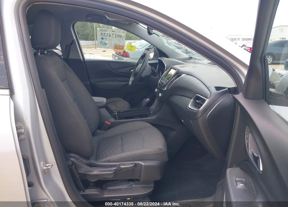 2019 CHEVROLET EQUINOX LT VIN: 2GNAXUEVXK6163252
