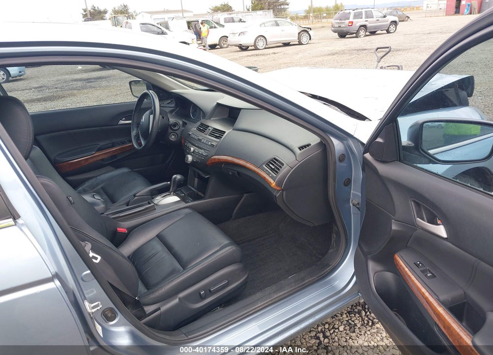 2012 HONDA ACCORD 2.4 EX-L VIN: 1HGCP2F88CA105693
