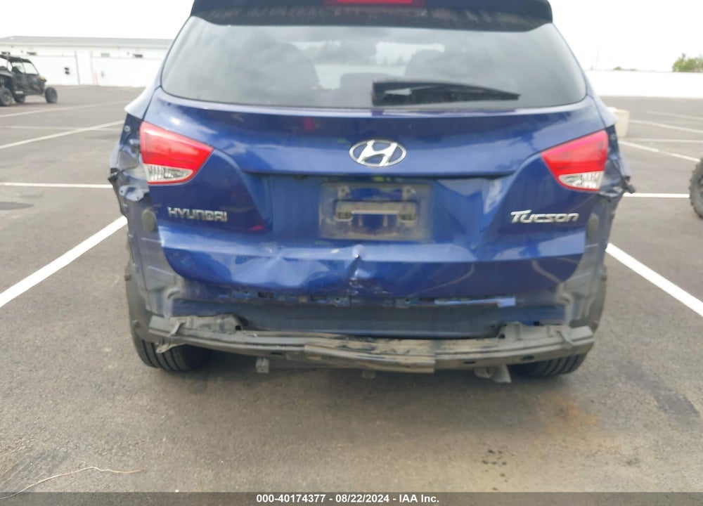 2011 HYUNDAI TUCSON GLS VIN: KM8JU3AC9BU300923