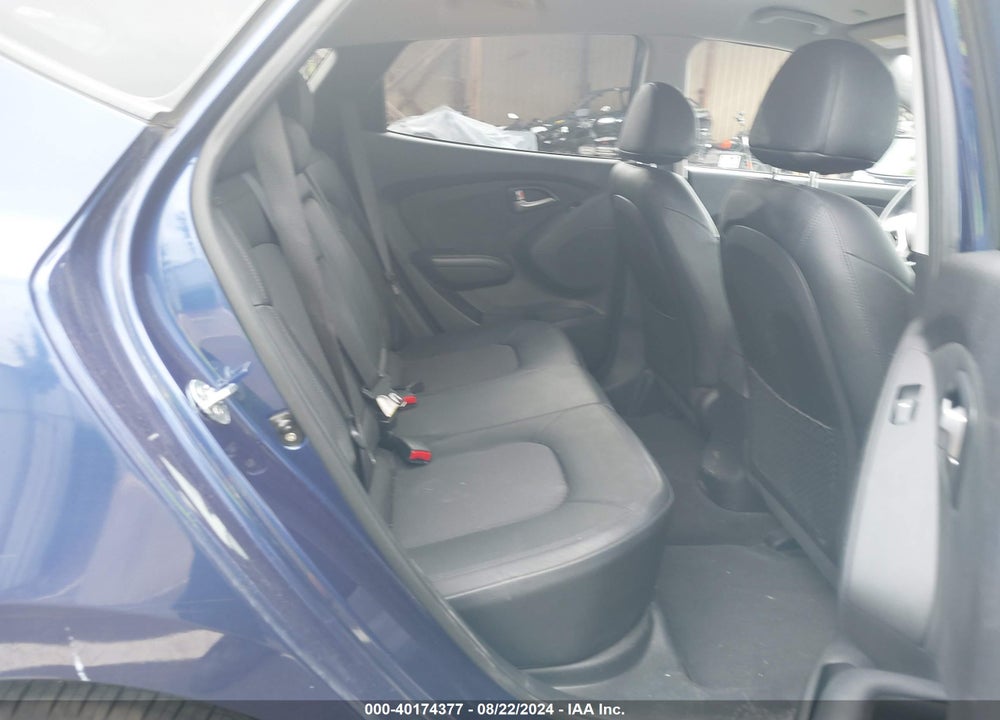 2011 HYUNDAI TUCSON GLS VIN: KM8JU3AC9BU300923