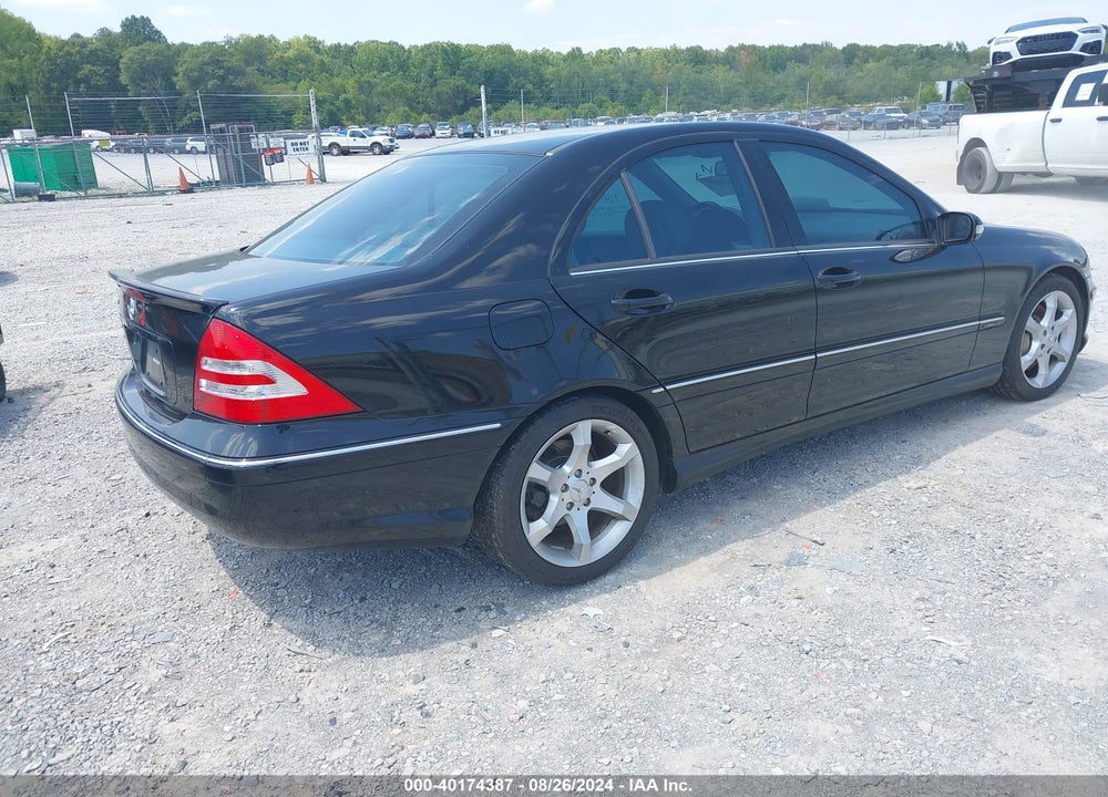 2007 MERCEDES-BENZ C 230 SPORT VIN: WDBRF52H37E027565