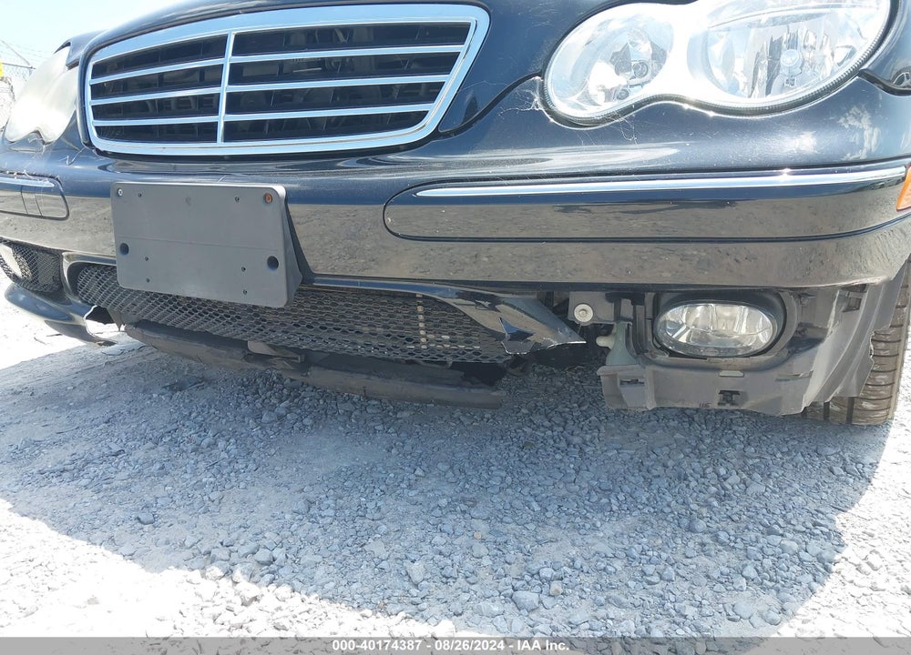 2007 MERCEDES-BENZ C 230 SPORT VIN: WDBRF52H37E027565