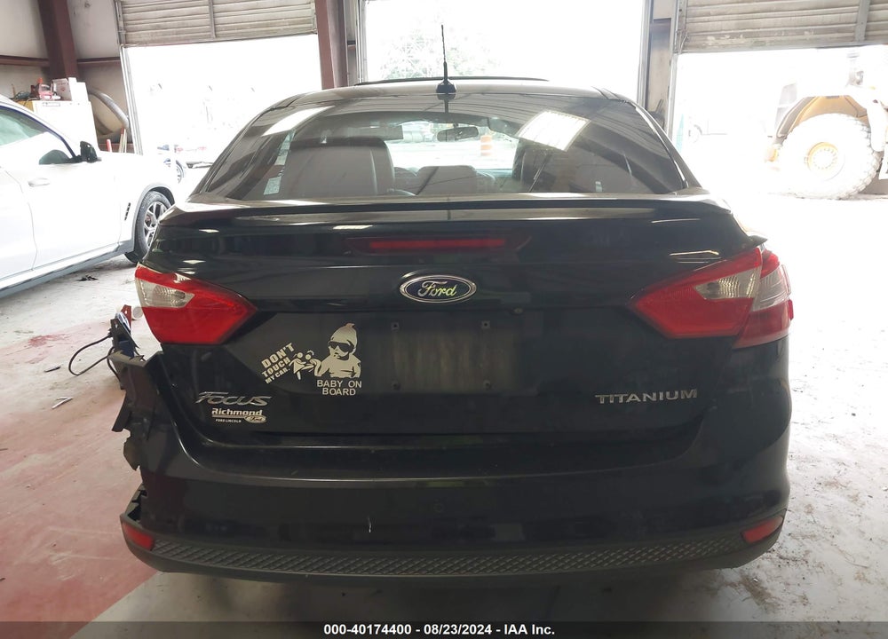 2014 FORD FOCUS TITANIUM VIN: 1FADP3J21EL243259