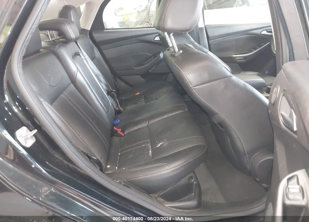 2014 FORD FOCUS TITANIUM VIN: 1FADP3J21EL243259