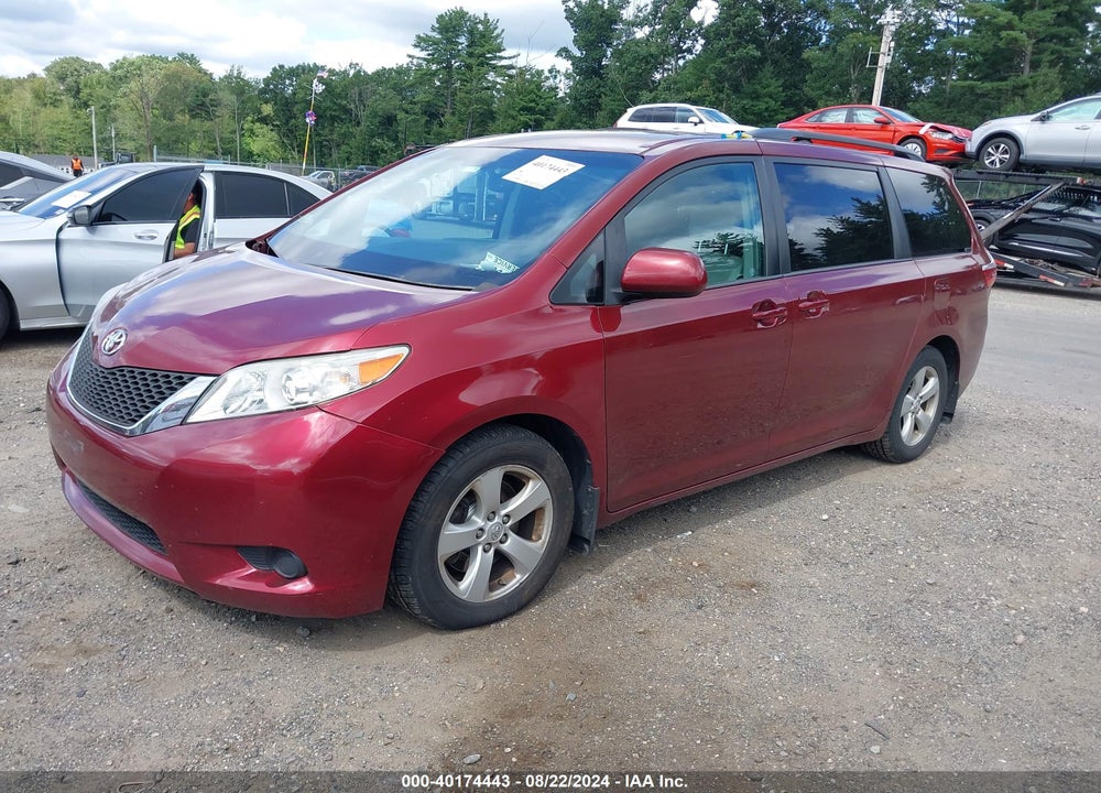 2015 TOYOTA SIENNA LE 8 PASSENGER VIN: 5TDKK3DC1FS552914