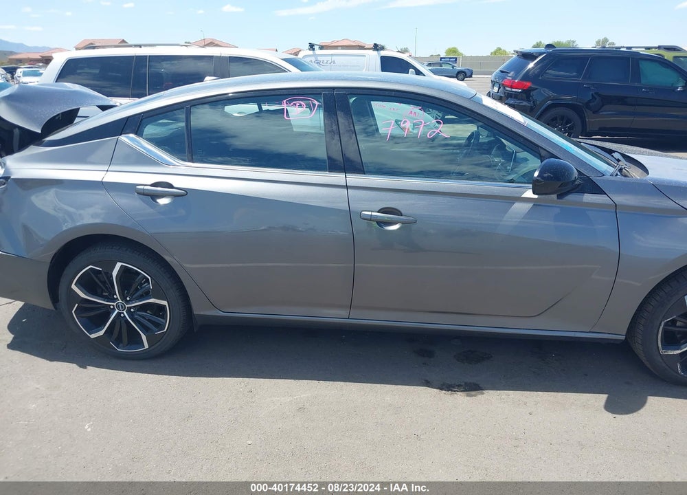 2024 NISSAN ALTIMA SR FWD VIN: 1N4BL4CV5RN382398