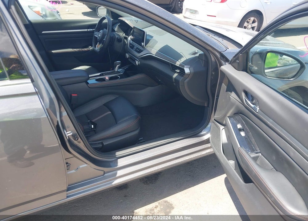 2024 NISSAN ALTIMA SR FWD VIN: 1N4BL4CV5RN382398