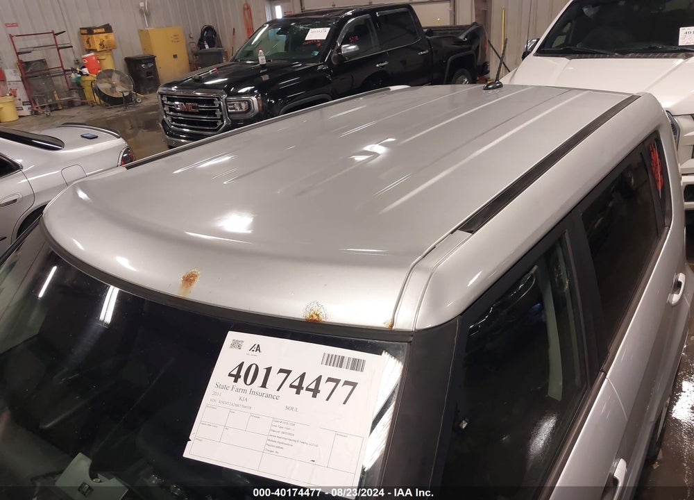2011 KIA SOUL VIN: KNDJT2A26B7704558