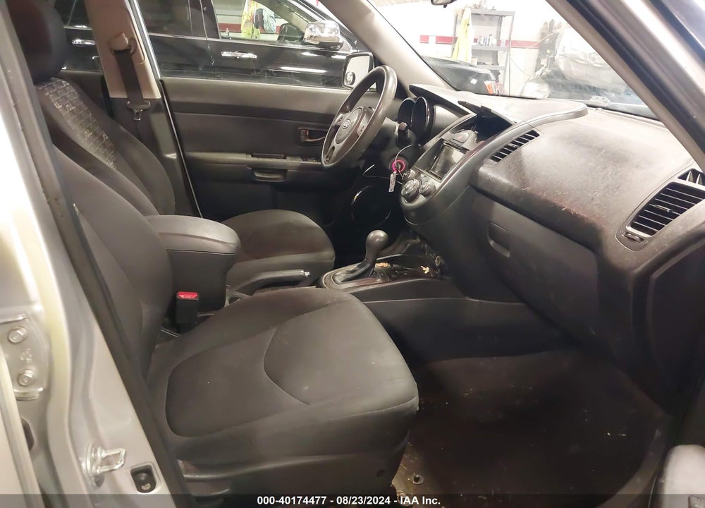 2011 KIA SOUL VIN: KNDJT2A26B7704558