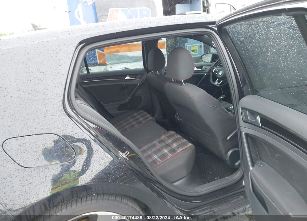 2015 VOLKSWAGEN GOLF GTI 2.0T S W/PERFORMANCE PACKAGE 4-DOOR VIN: 3VW447AU7FM104553