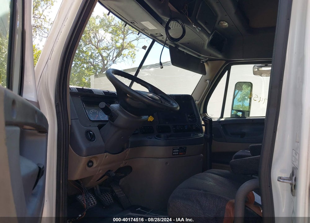 2015 FREIGHTLINER CASCADIA 125 VIN: 1FUJGLBG4FLGK0431