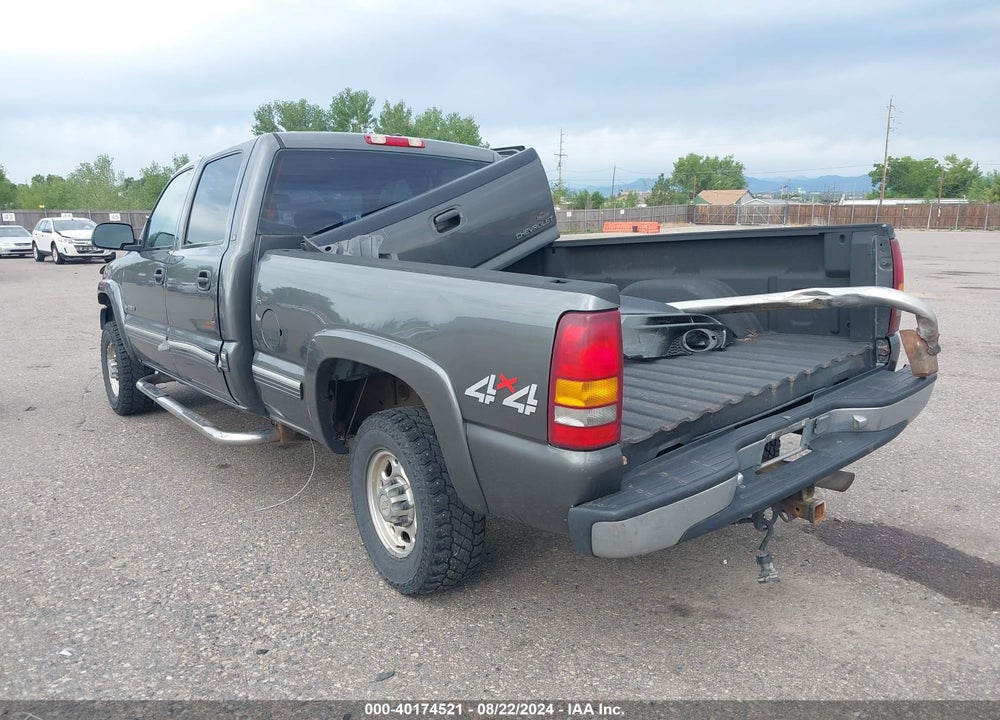 2001 CHEVROLET SILVERADO 2500HD LS VIN: 1GCHK23U61F205960