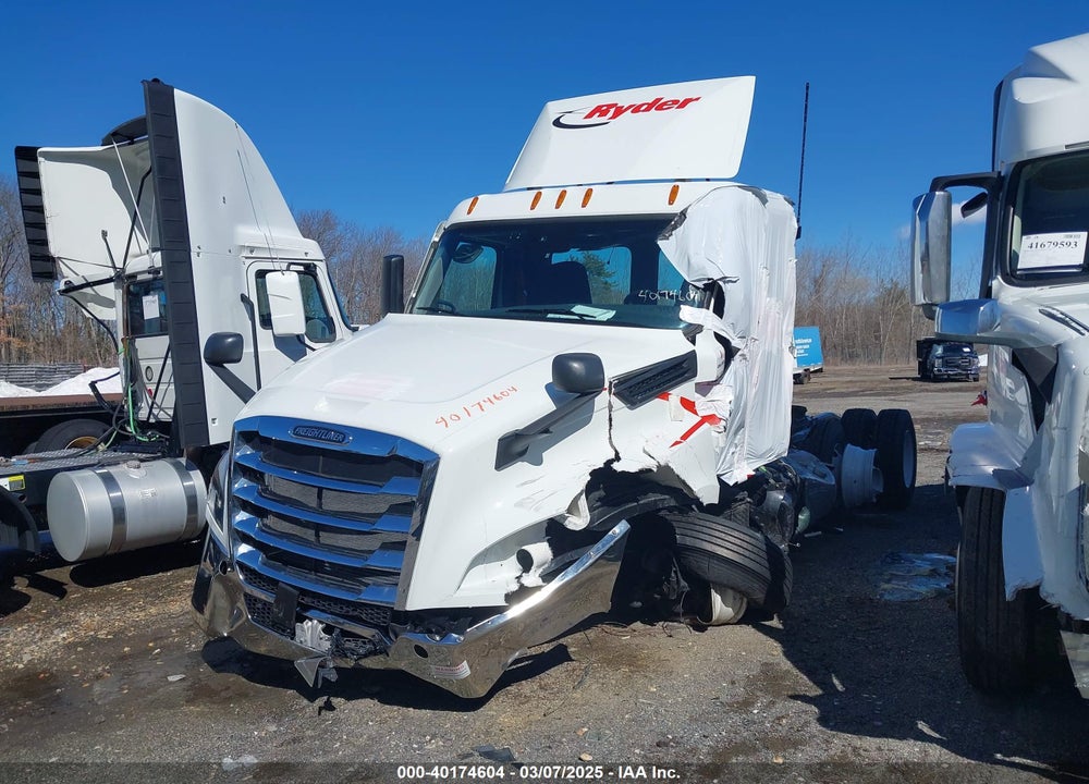 2025 FREIGHTLINER CASCADIA 126 VIN: 3AKJHLDV1SSVT9181