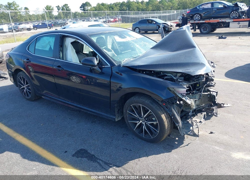 2021 TOYOTA CAMRY SE VIN: 4T1G11AK4MU477381