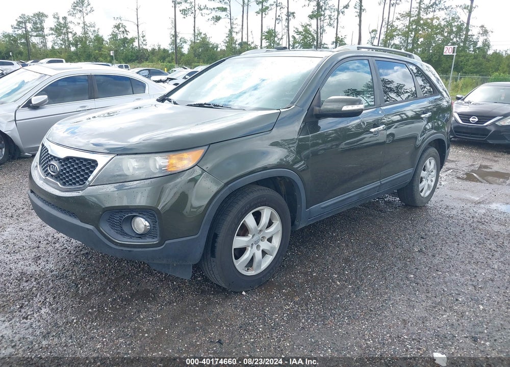 2013 KIA SORENTO LX VIN: 5XYKT3A68DG332188