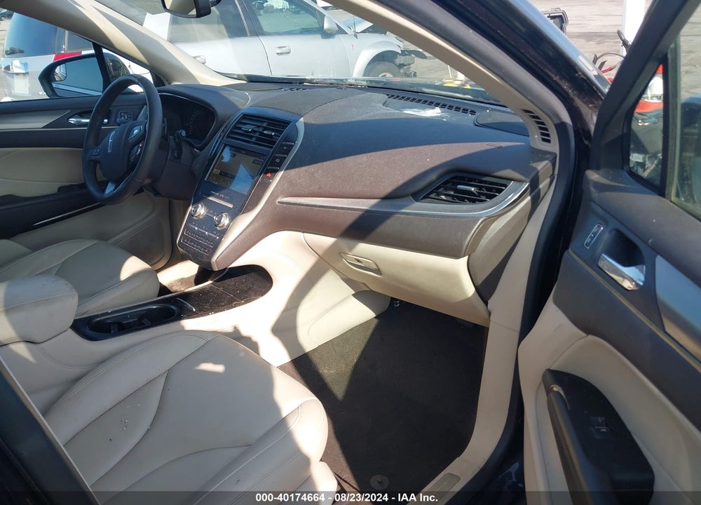2019 LINCOLN MKC STANDARD VIN: 5LMCJ1C91KUL06994
