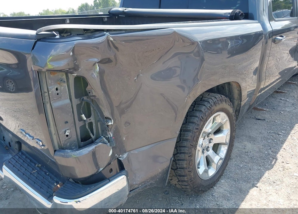 2019 RAM 1500 BIG HORN/LONE STAR 4X4 5'7 BOX VIN: 1C6SRFFTXKN623853