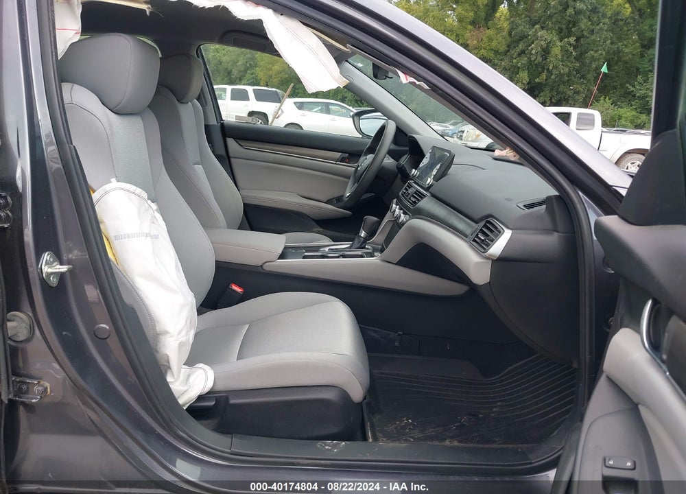 2018 HONDA ACCORD VIN: 1HGCV1F13JA130114