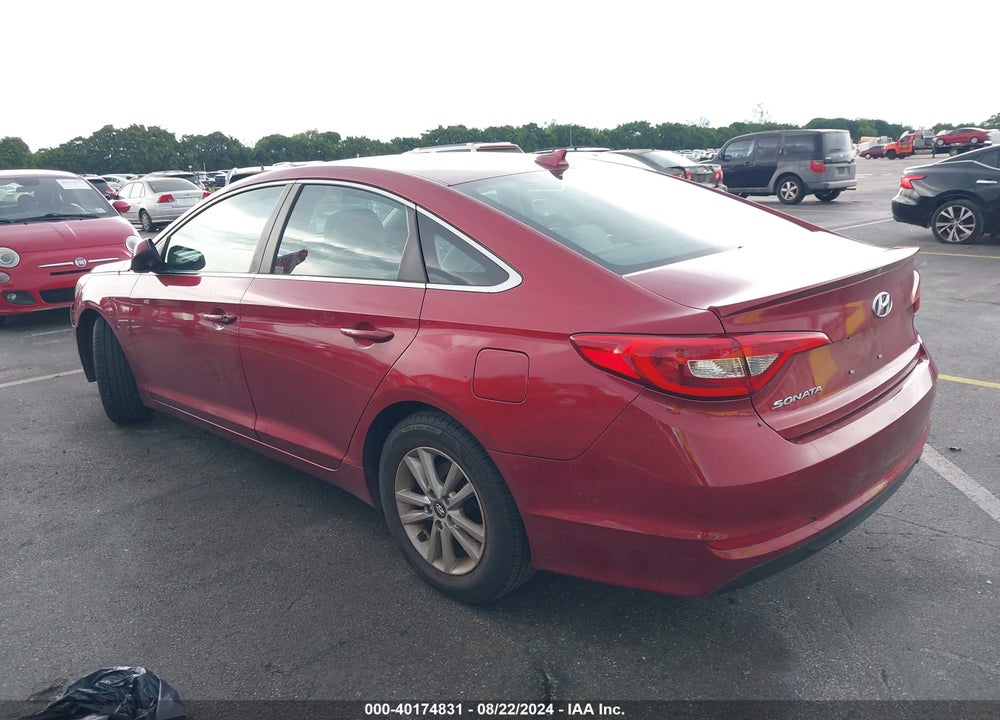 2015 HYUNDAI SONATA SE VIN: 5NPE24AF7FH216286