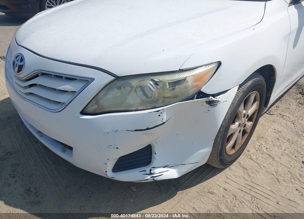 2011 TOYOTA CAMRY LE VIN: 4T1BF3EK8BU632996