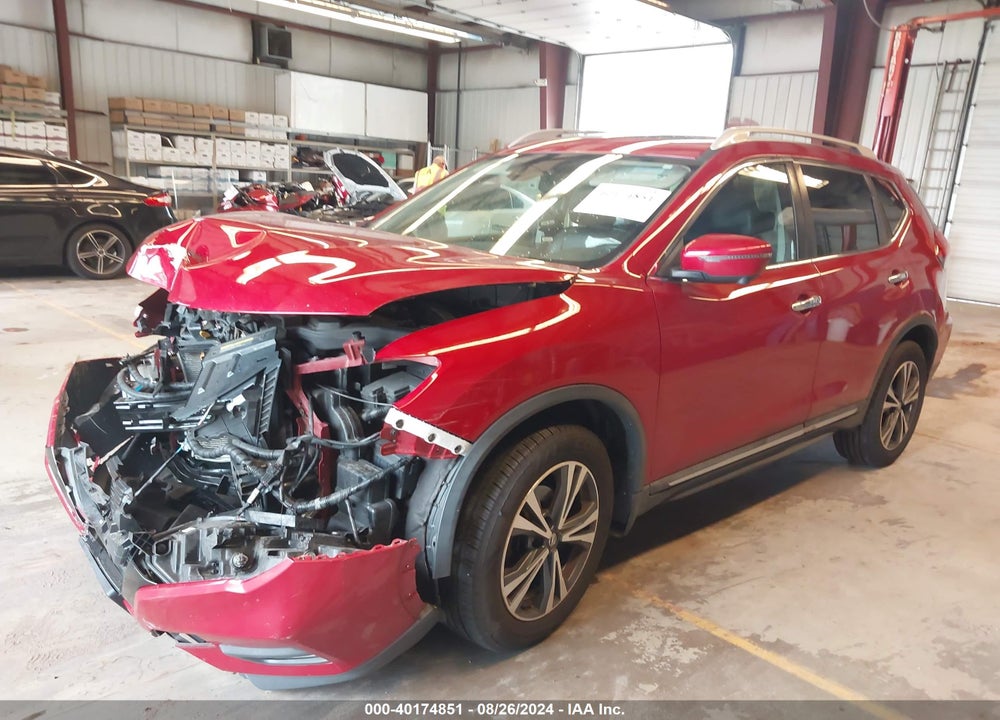 2017 NISSAN ROGUE VIN: 5N1AT2MV9HC760477