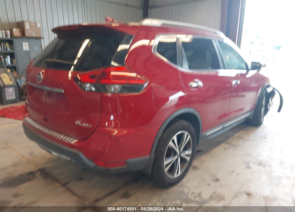 2017 NISSAN ROGUE VIN: 5N1AT2MV9HC760477