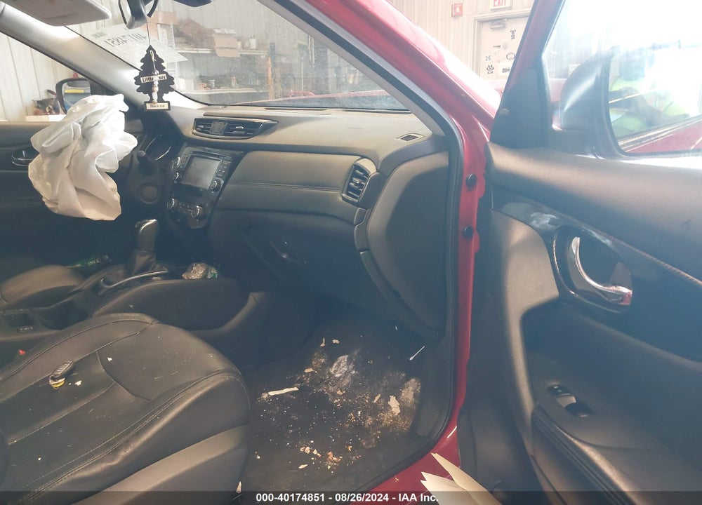 2017 NISSAN ROGUE VIN: 5N1AT2MV9HC760477