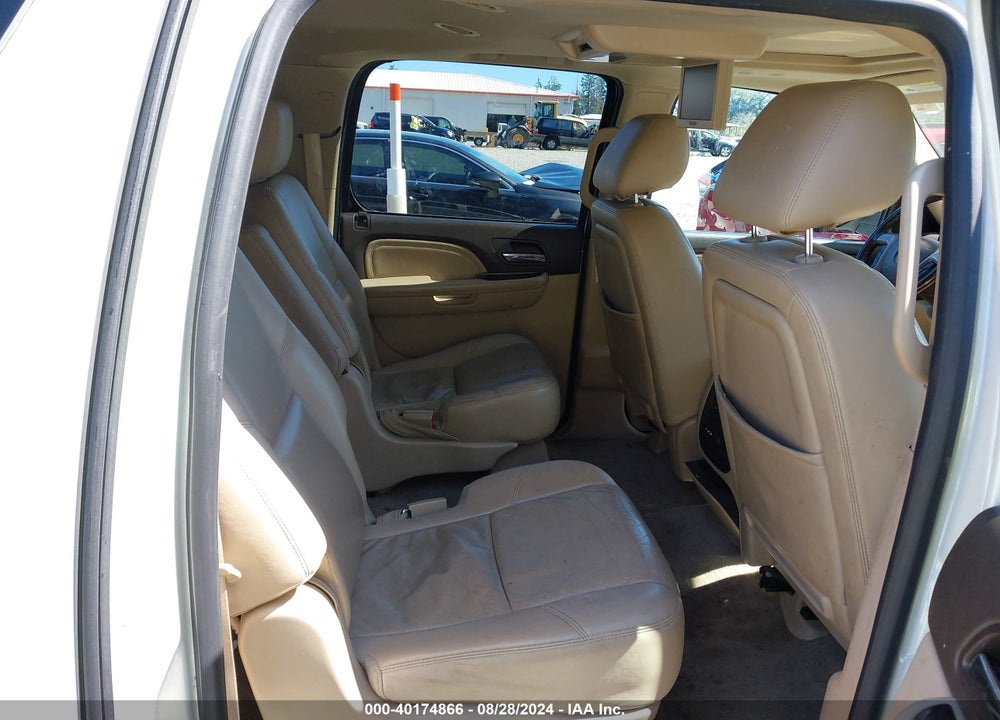 2014 GMC YUKON XL 1500 DENALI VIN: 1GKS2MEF6ER227322
