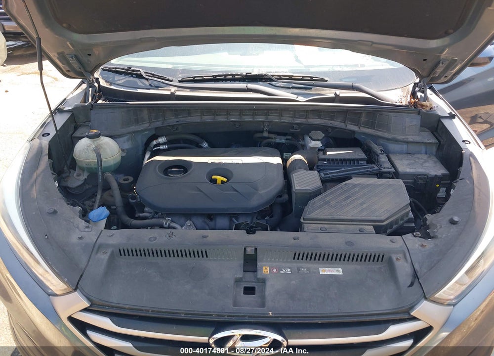 2017 HYUNDAI TUCSON SE VIN: KM8J33A40HU495248
