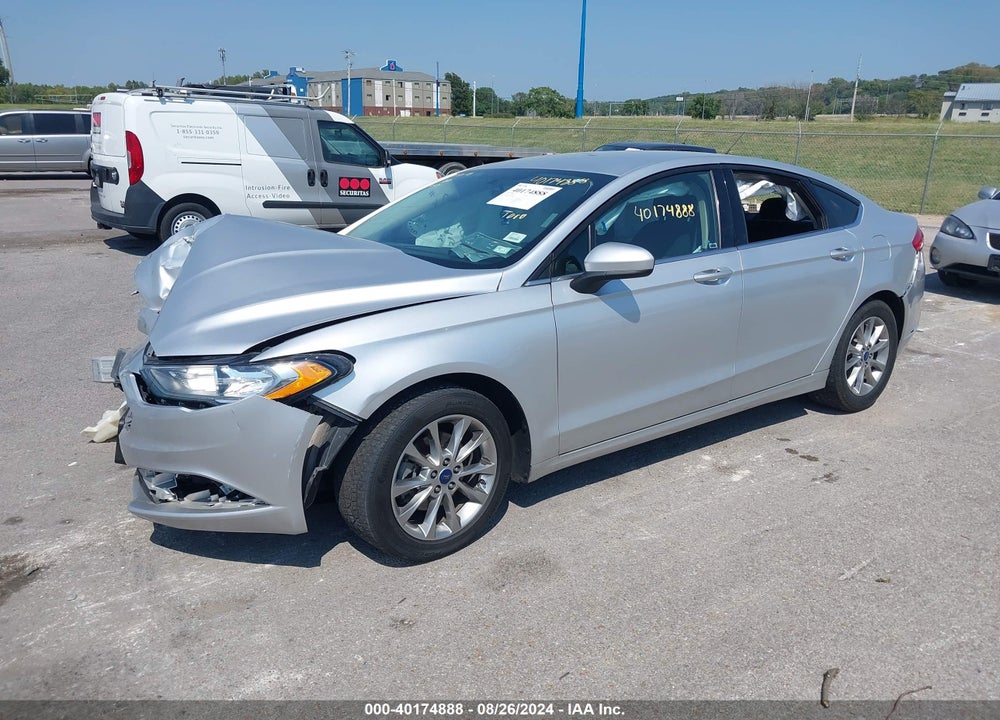 2017 FORD FUSION SE VIN: 3FA6P0H74HR302710