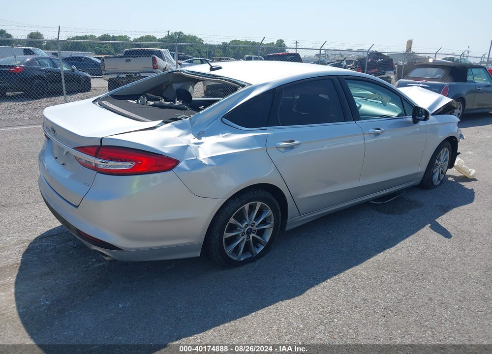 2017 FORD FUSION SE VIN: 3FA6P0H74HR302710