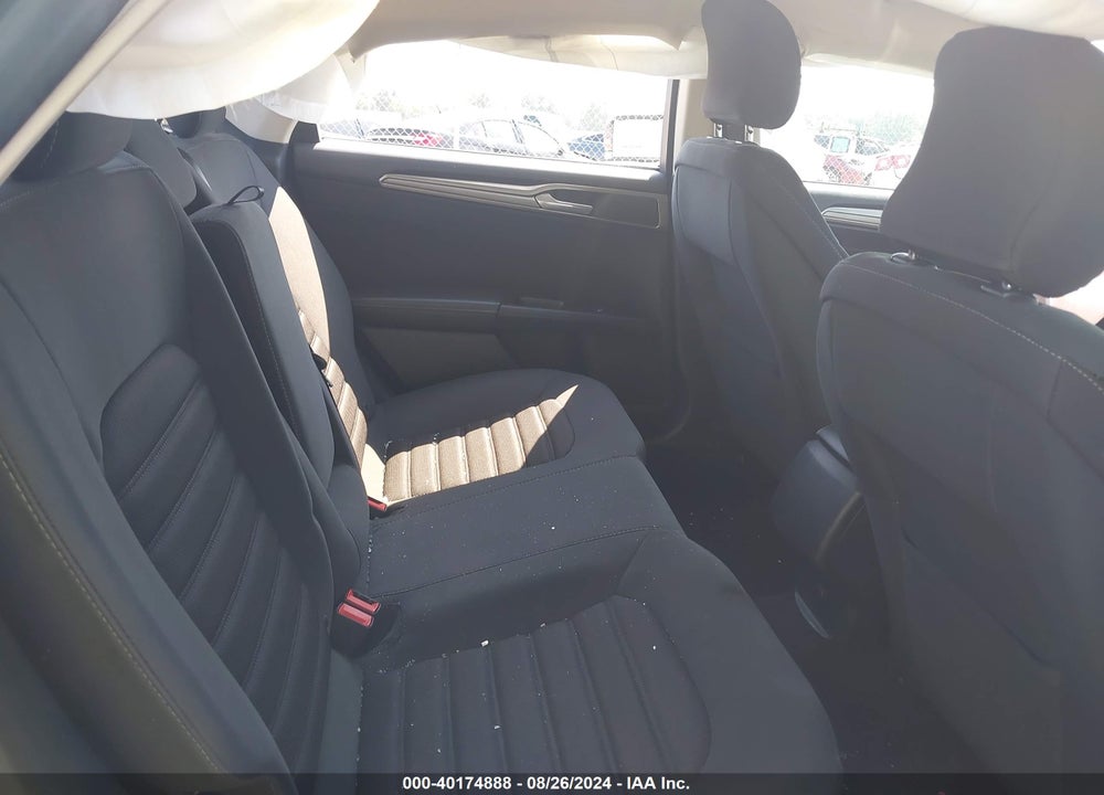 2017 FORD FUSION SE VIN: 3FA6P0H74HR302710