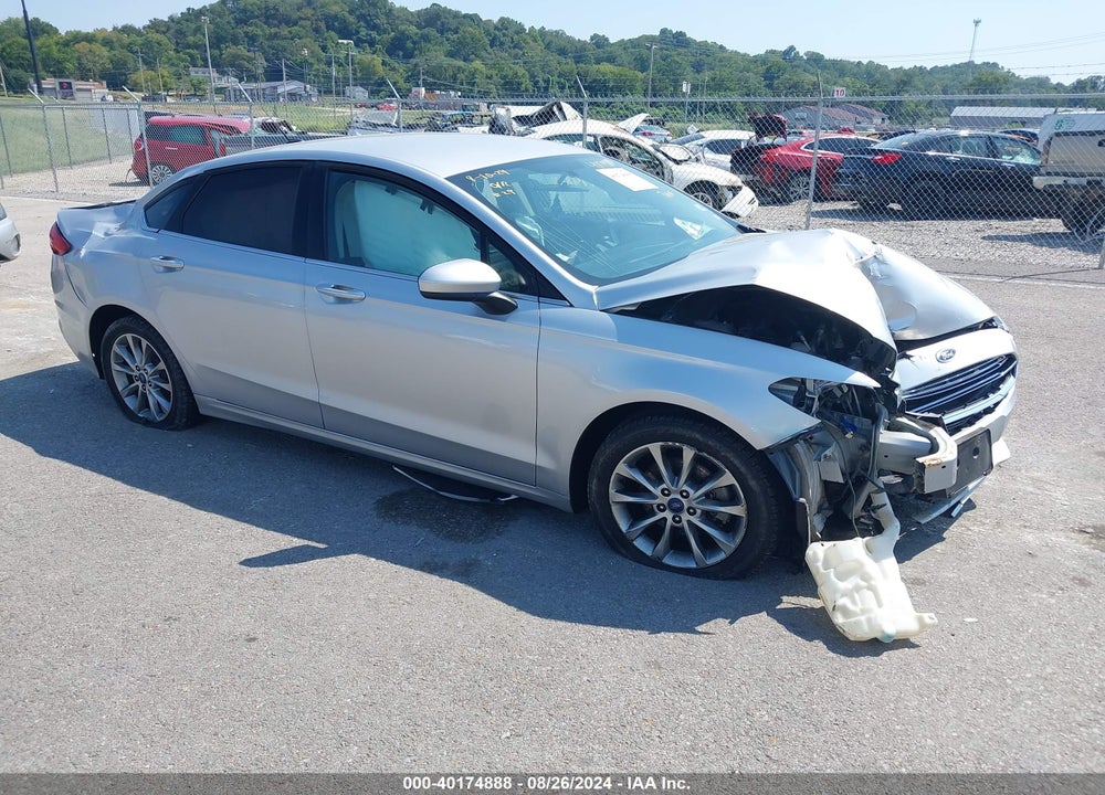 2017 FORD FUSION SE VIN: 3FA6P0H74HR302710