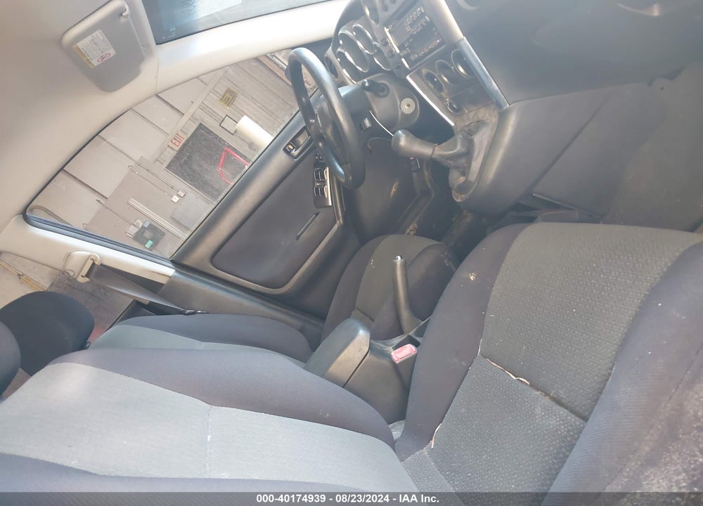 2004 TOYOTA MATRIX STANDARD VIN: 2T1KR32E64C250525