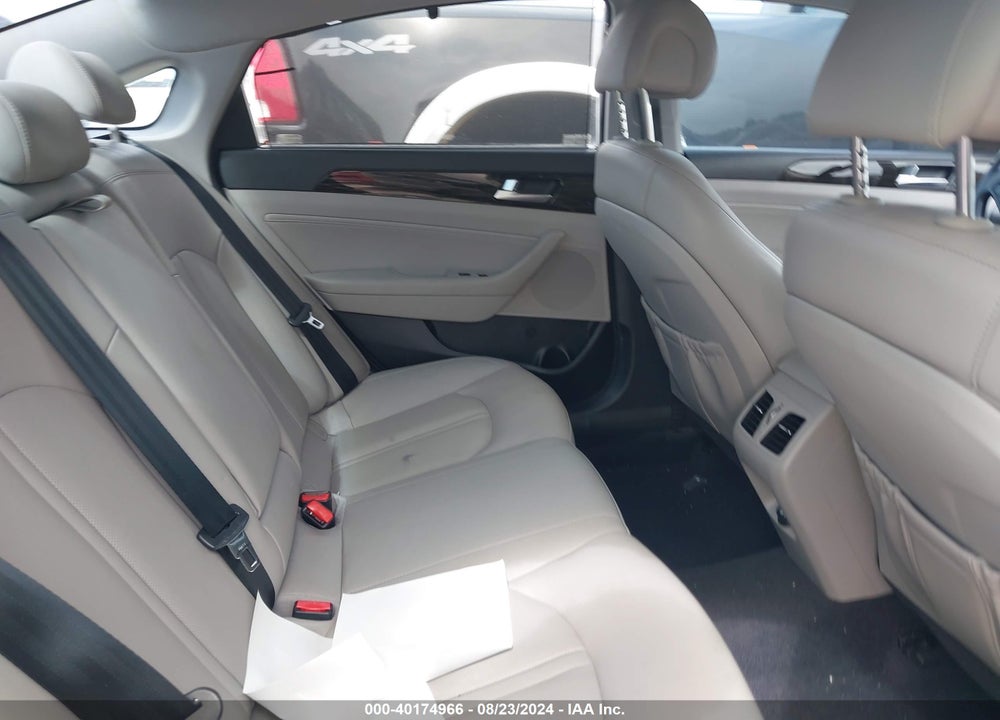 2016 HYUNDAI SONATA HYBRID LIMITED VIN: KMHE34L11GA021867