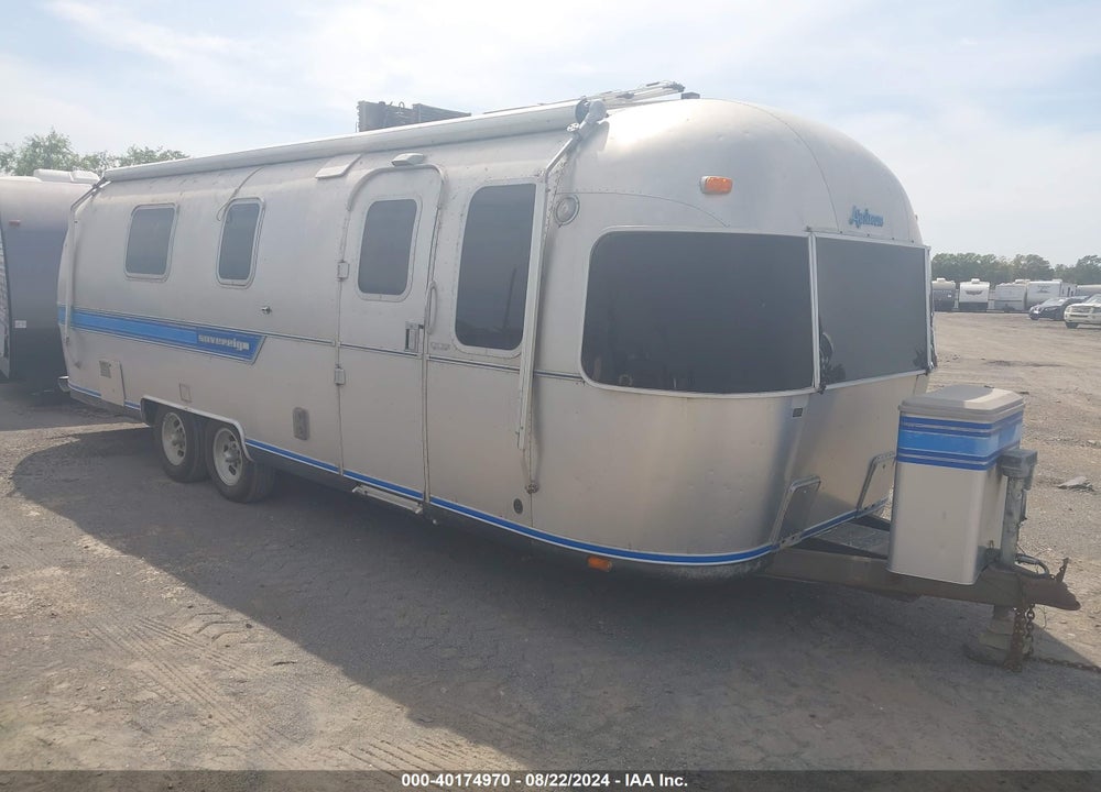 1987 AIRSTREAM TRAVEL TRAILER VIN: 2STKDAL25HJ504714