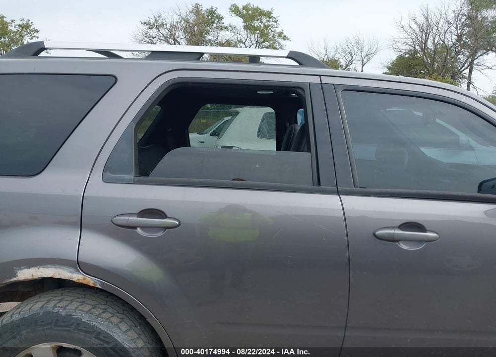 2010 FORD ESCAPE LIMITED VIN: 1FMCU9EG2AKC13884